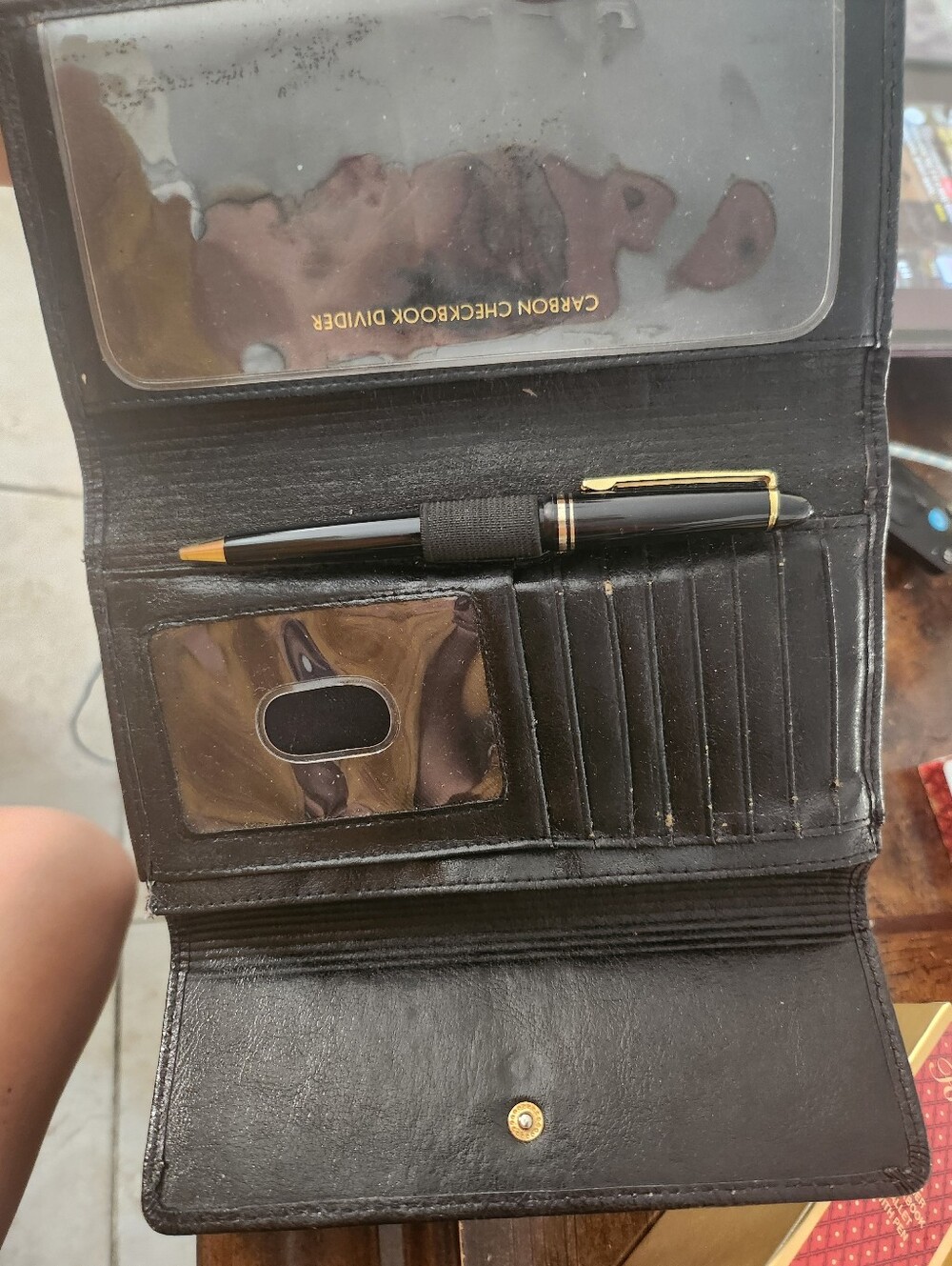 Fossil leather wallet & box - Picture 5 of 6